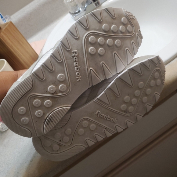 Reebok Old School Classic White Suede Nylon Sneaker  Unisex 7 - Picture 6 of 8